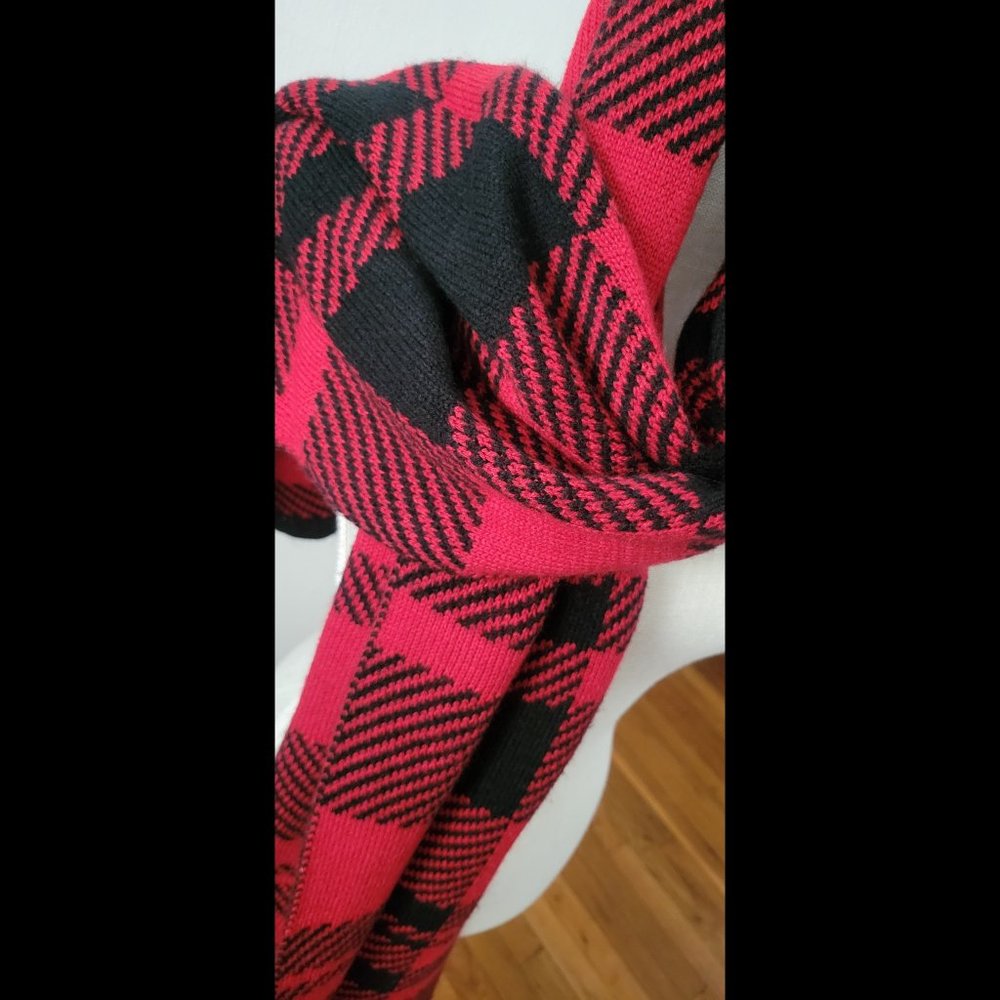 Black/Red Plaid Scarf